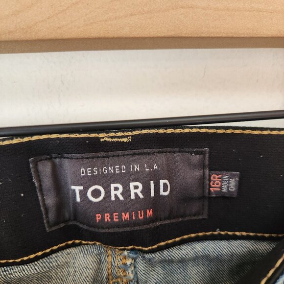 Torrid Bombshell Skinny Jeans Stretch Denim Distressed Medium Wash 16 - Picture 5 of 8